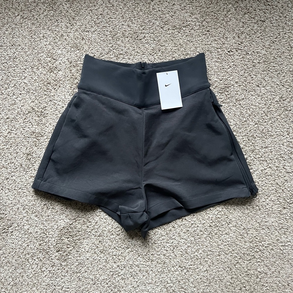 Nike Women's Team Tech Pack Woven Short High Waist Size Medium and Small